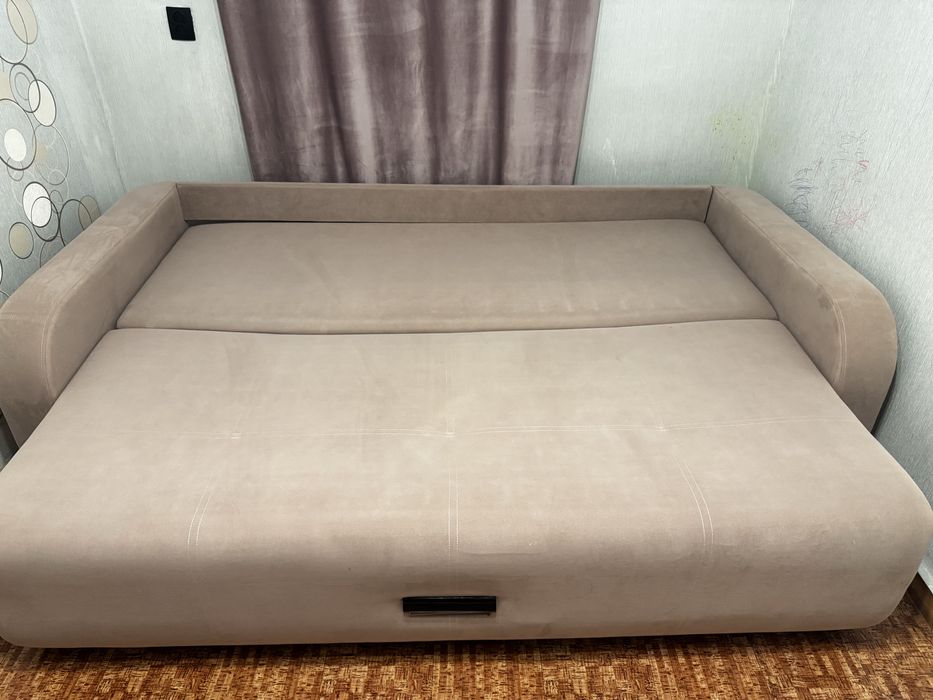 Продам отличный диван