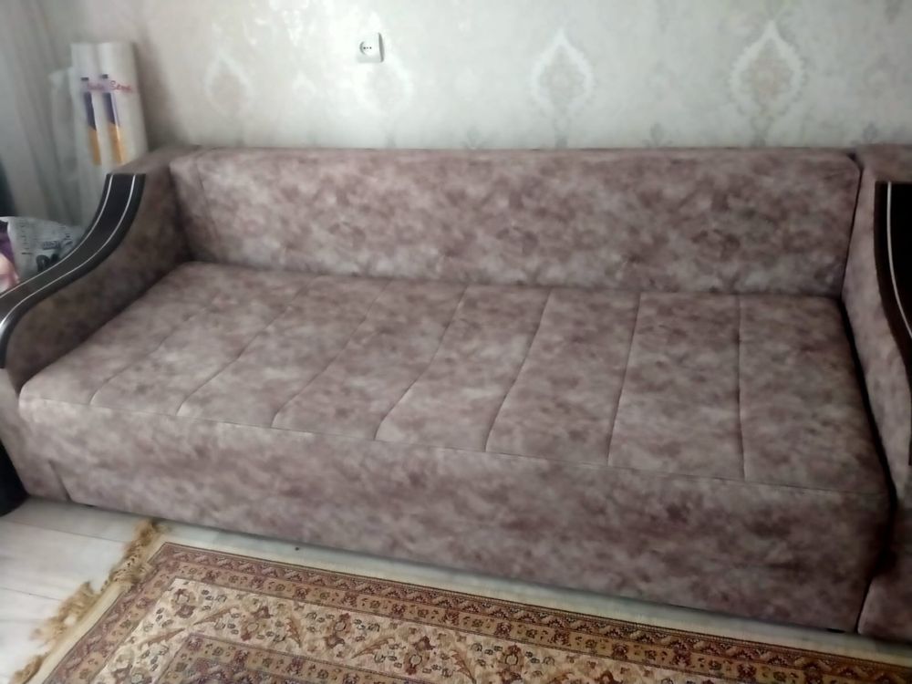 Продам удобный диван