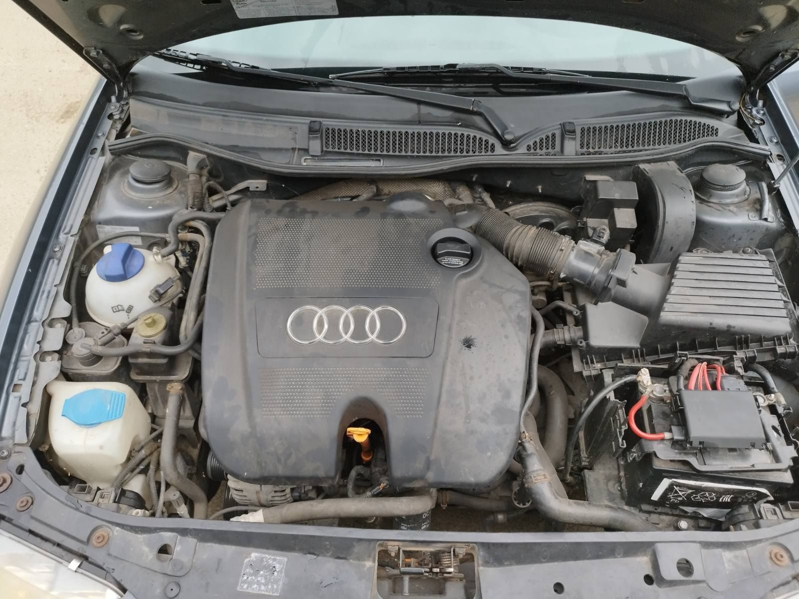 Audi A3 1.6i 102к.с