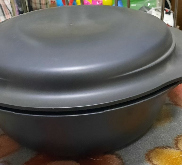 Продам кастрюлю Taperwere Ультра про 2 лл