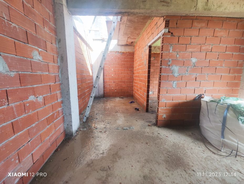 ПРОДАВА Мезонет в процес на строителство