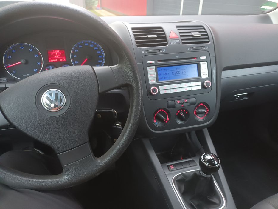 Vw Golf 5 edition   kia rio benzina 1400 cm euro 5