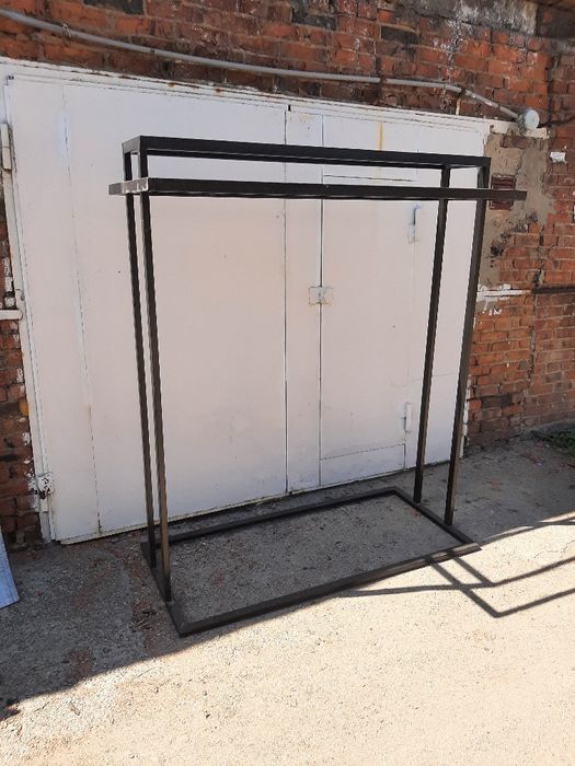 Торговое оборудование рейлы для одежды двусторонние.