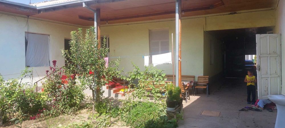 Toshkent shaxar M Ulugbek tumani Chingeldi mahllasida hovli sotiladi