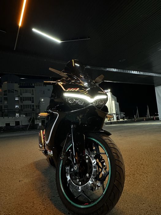 Ducati Panigale V2