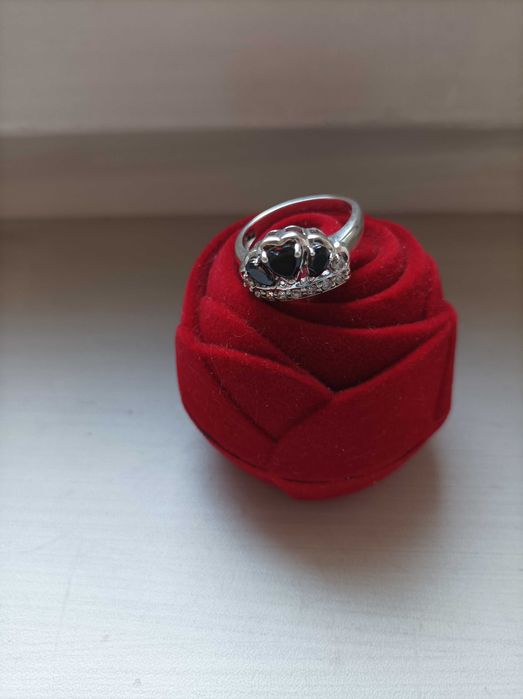 Продам женские серебряные украшения (925 проба)