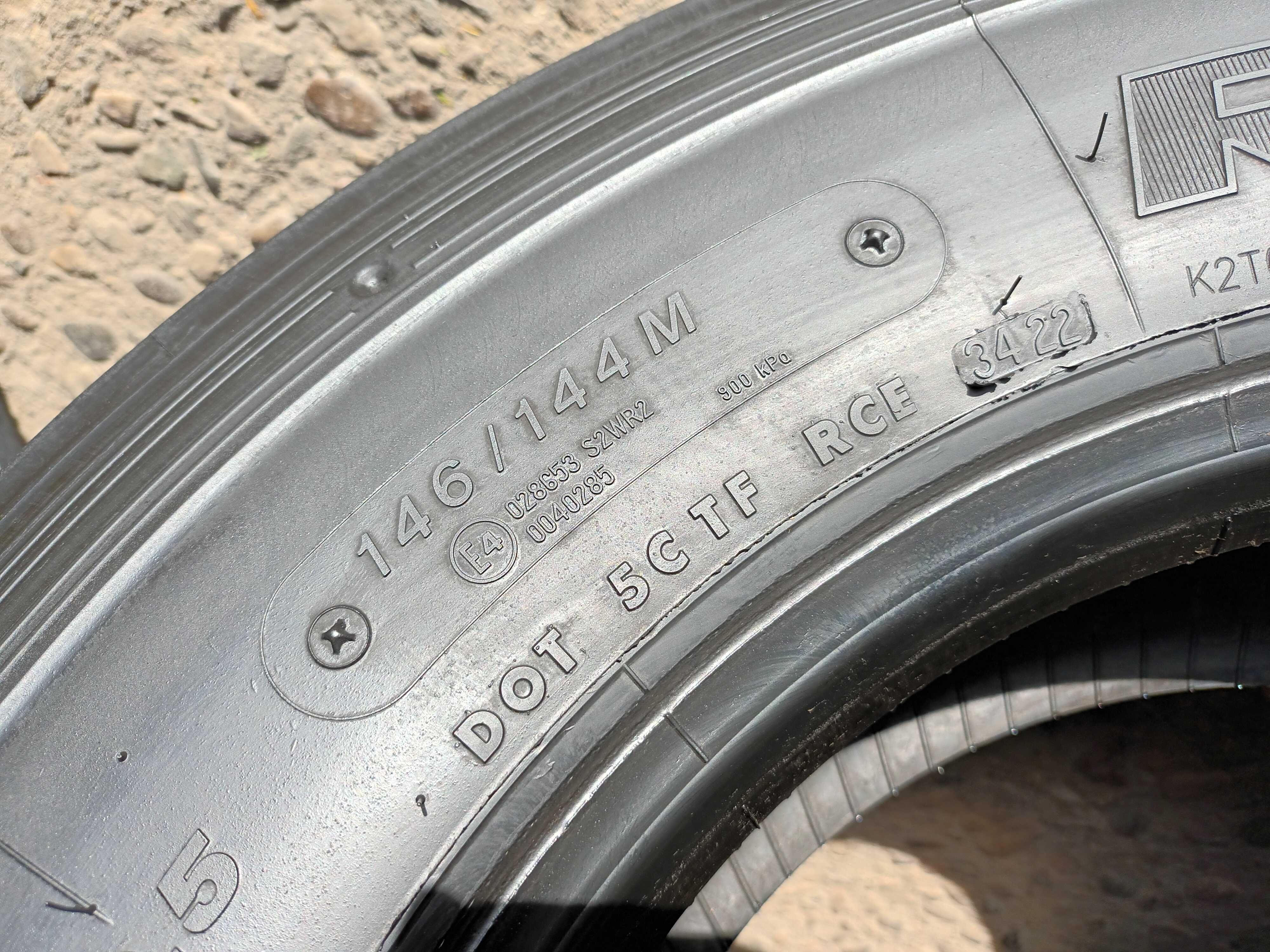 1 тежкотоварна гума 285/70 R19.5 Bridgestone R-Steer 002 146/144M M+S