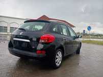 Renault Clio negru