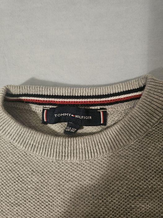 Vând pulover Tommi Hilfinger copii