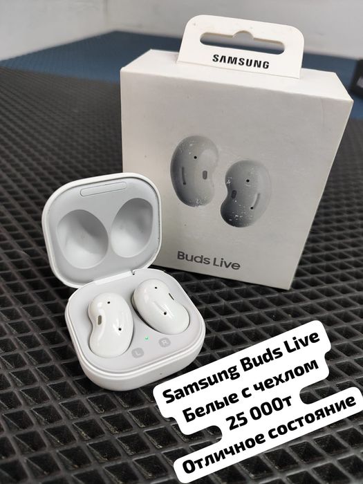 SAMSUNG GALAXY BUDS live в отличном состоянии.