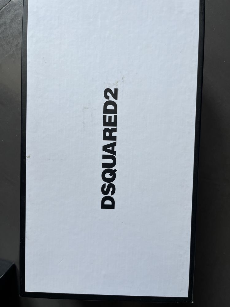 Оригинални сандали на dsquared