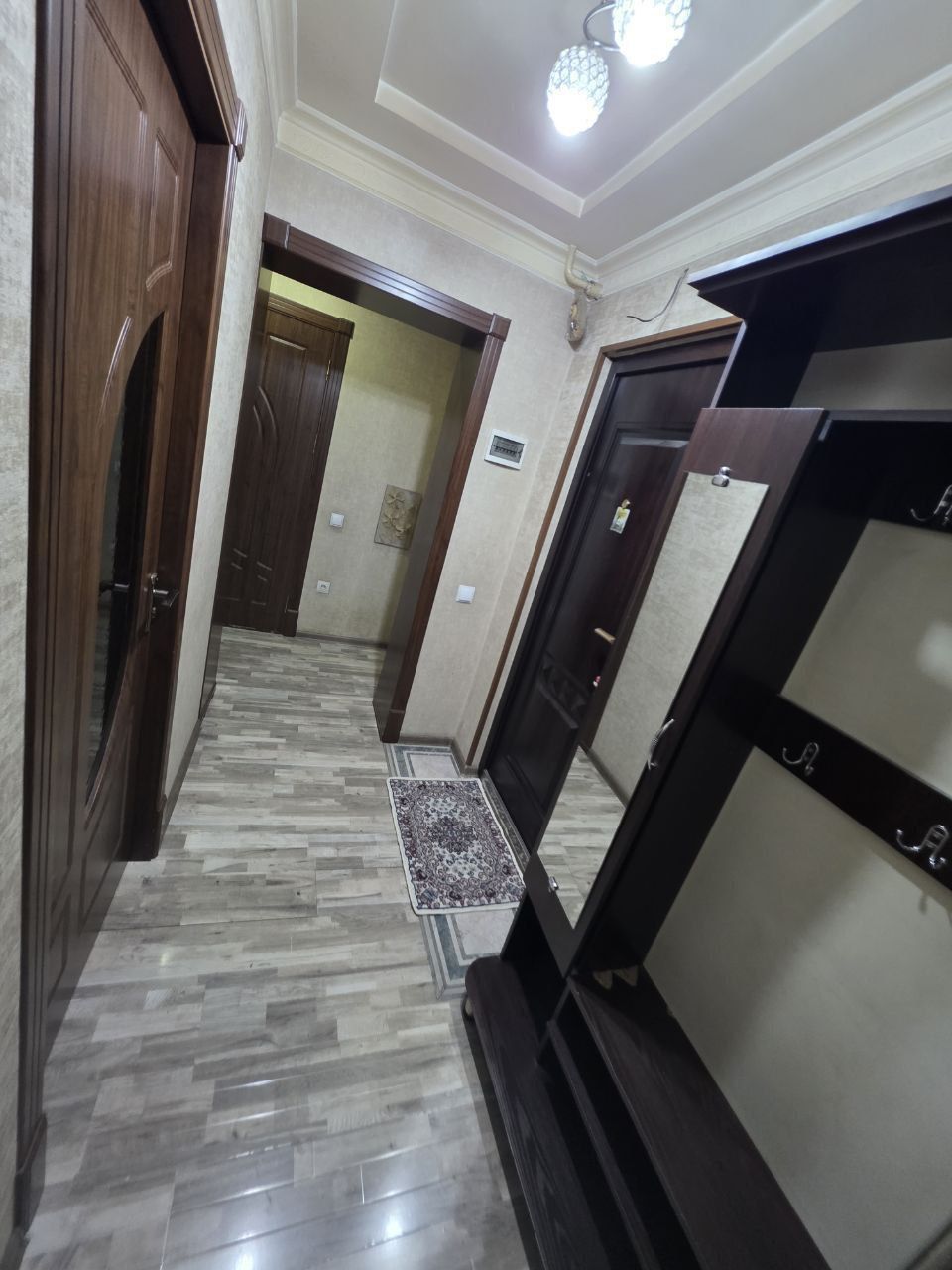 #РАЗДЕЛКА, Чиланзар 23 Квартал, 2\2\5, Продаётся Евроремонт Квартира