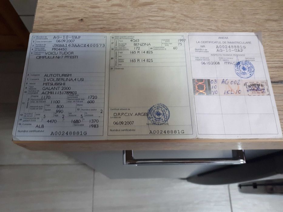 Vănd Mitsubishi Galant, an 1983