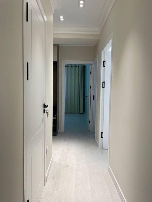 Продаётся квартира в Ц 5 проспект Амира Тимура!