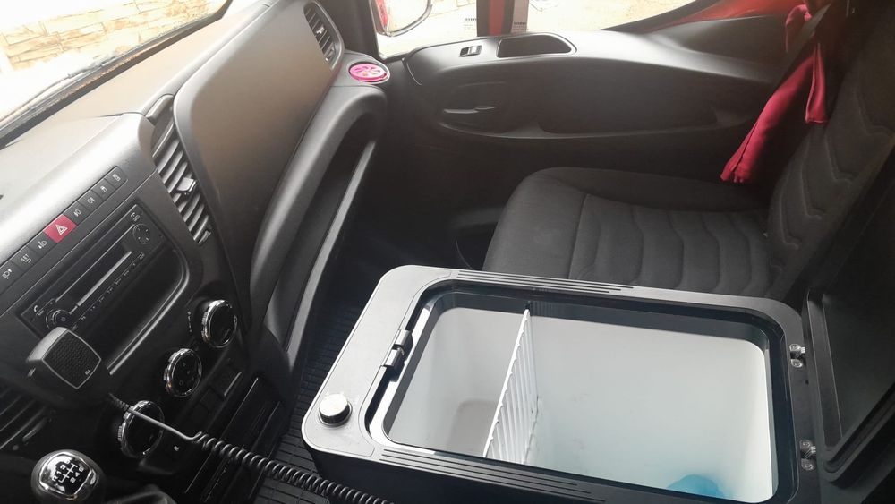 Autoplatforma Iveco Daily