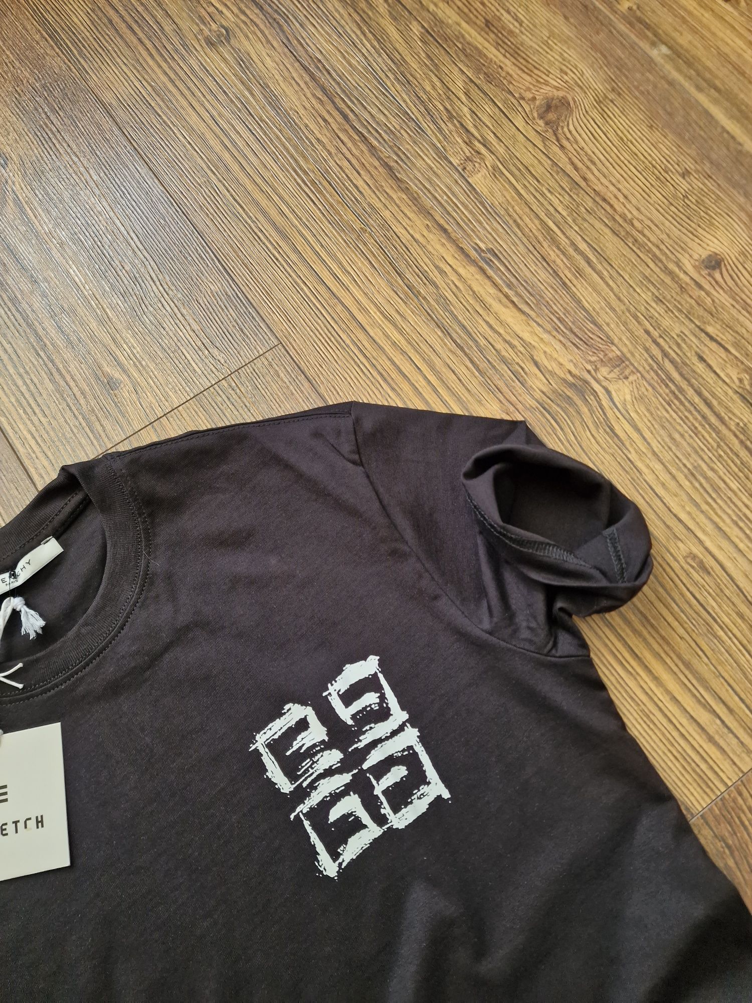 Страхотна мъжка тениска GIVENCHY размер S M L XL 2XL