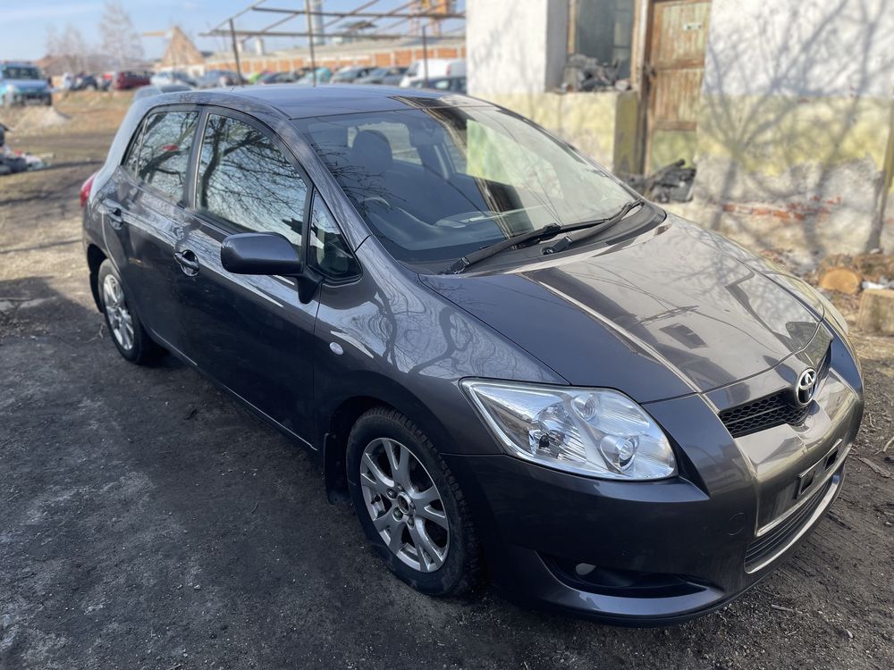 На Части Toyota Auris 2.0 D-4D 126к.с дизел 2007г.