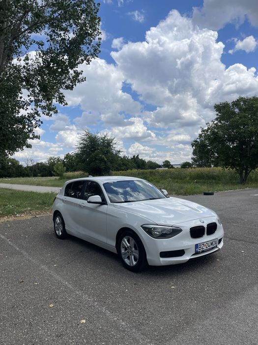 BMW Seria 1 F20 116i 2012