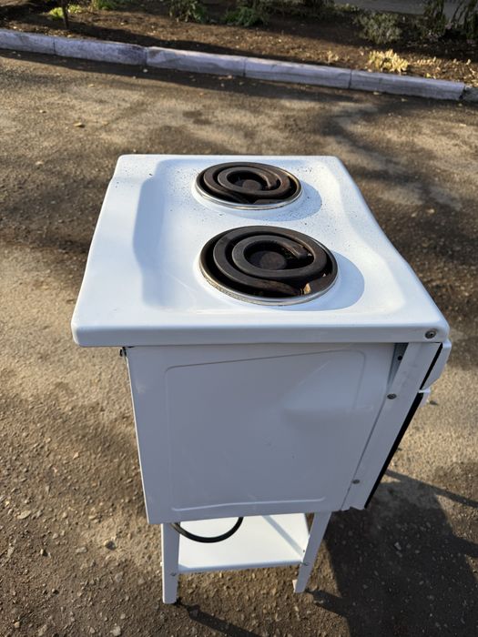 Продам электро плиту