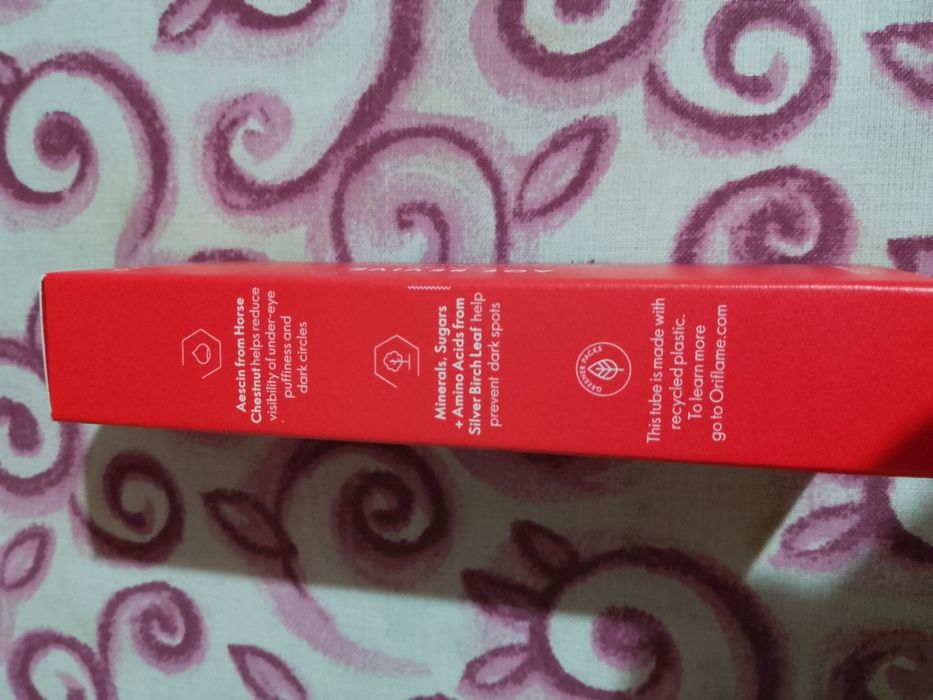 Oriflame крем за околоочен контур