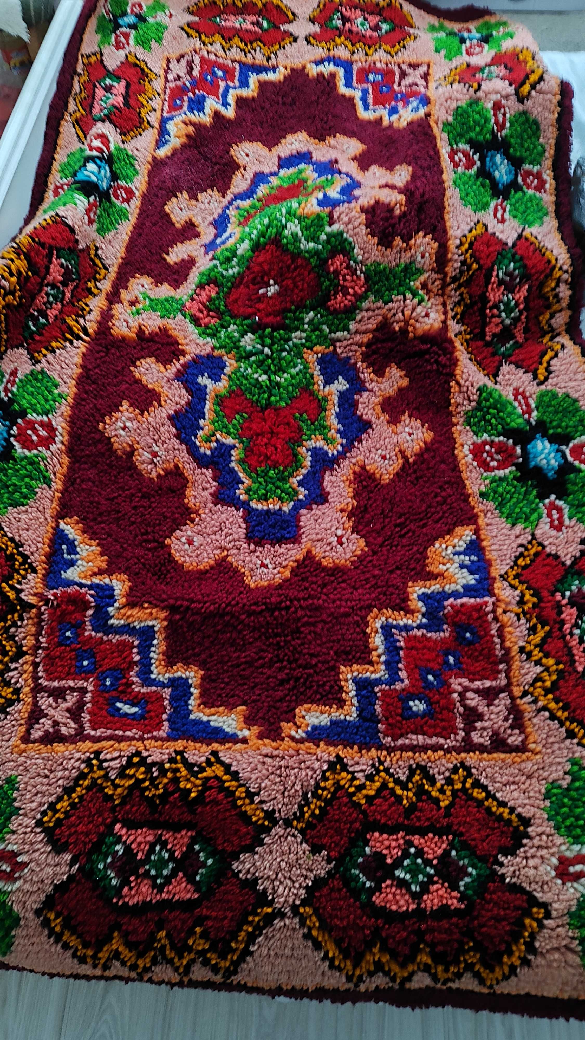 Троянски китеници