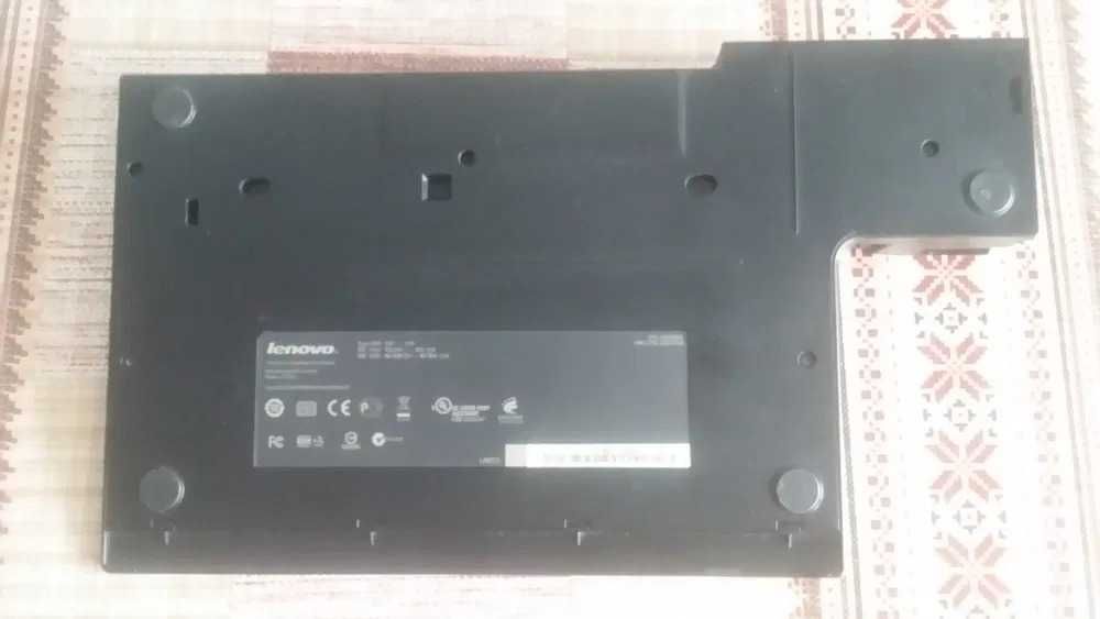 Dock Station pentru laptop Lenovo
