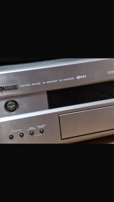 - Yamaha RX V800