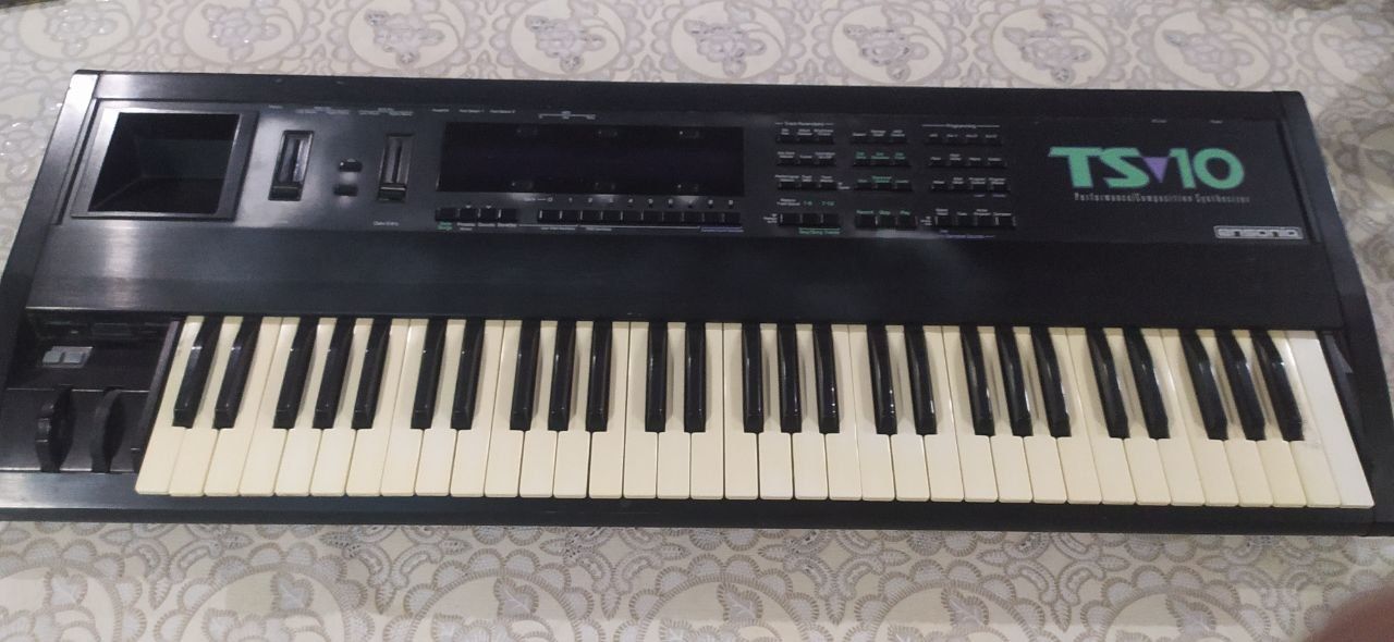 Pianino sotiladi