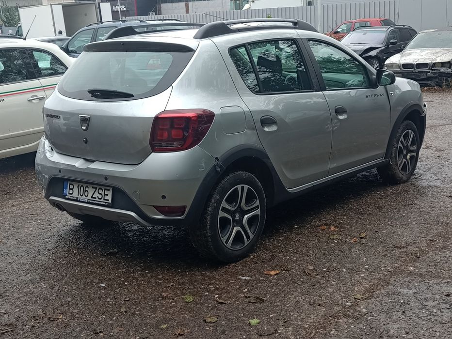 DACIA Sandero avariata