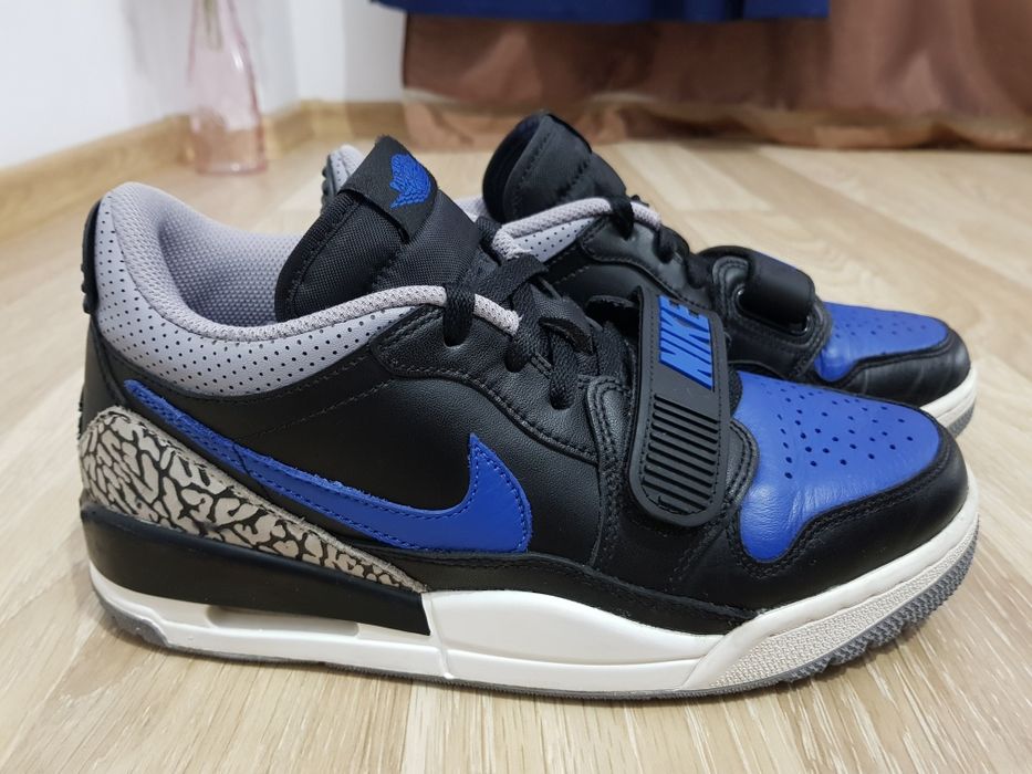 Adidasi Air Jordan mărimea 40 nike force boost