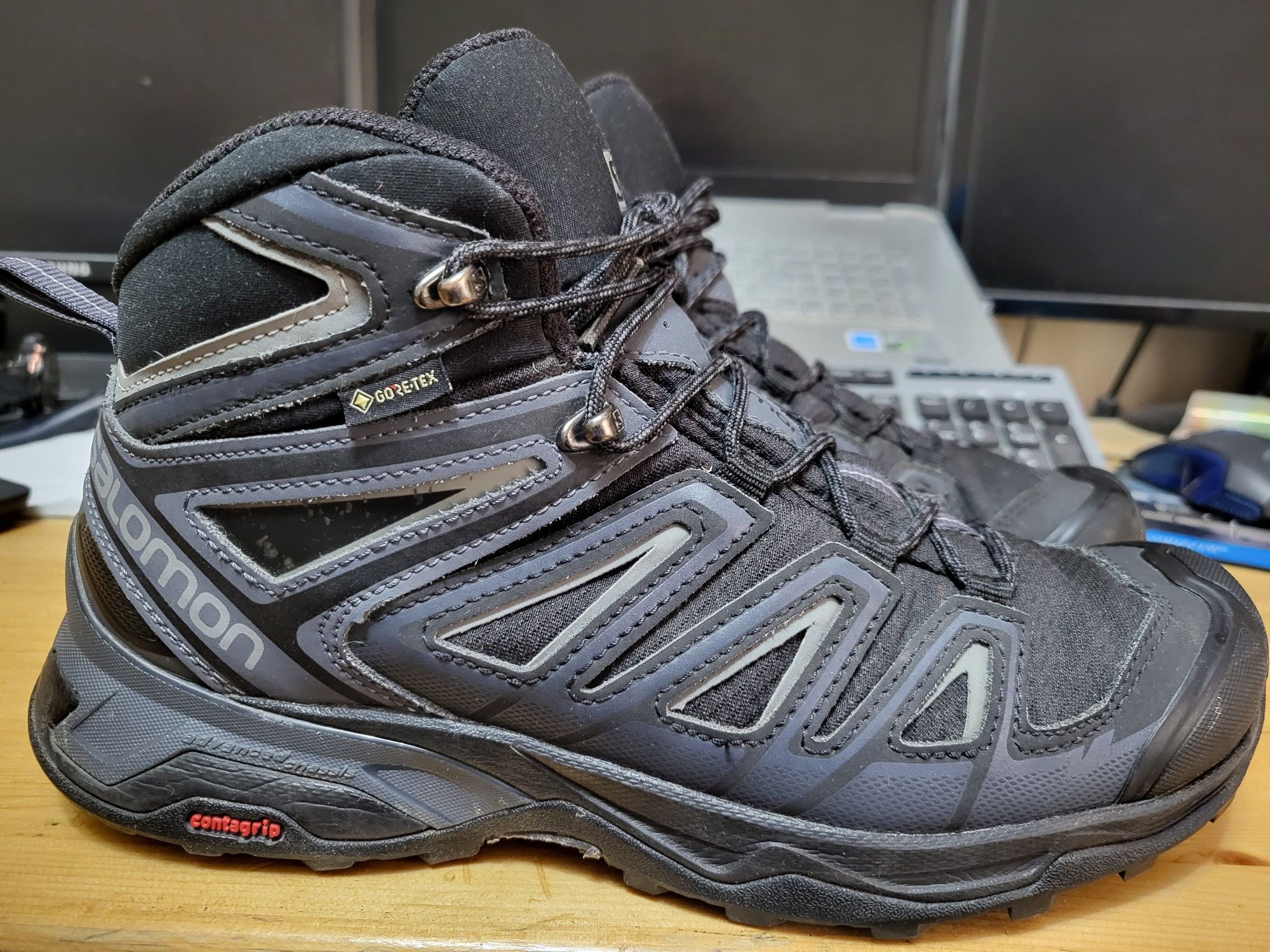 Треккинговые ботинки  Salomon X Ultra 3 Mid GTX