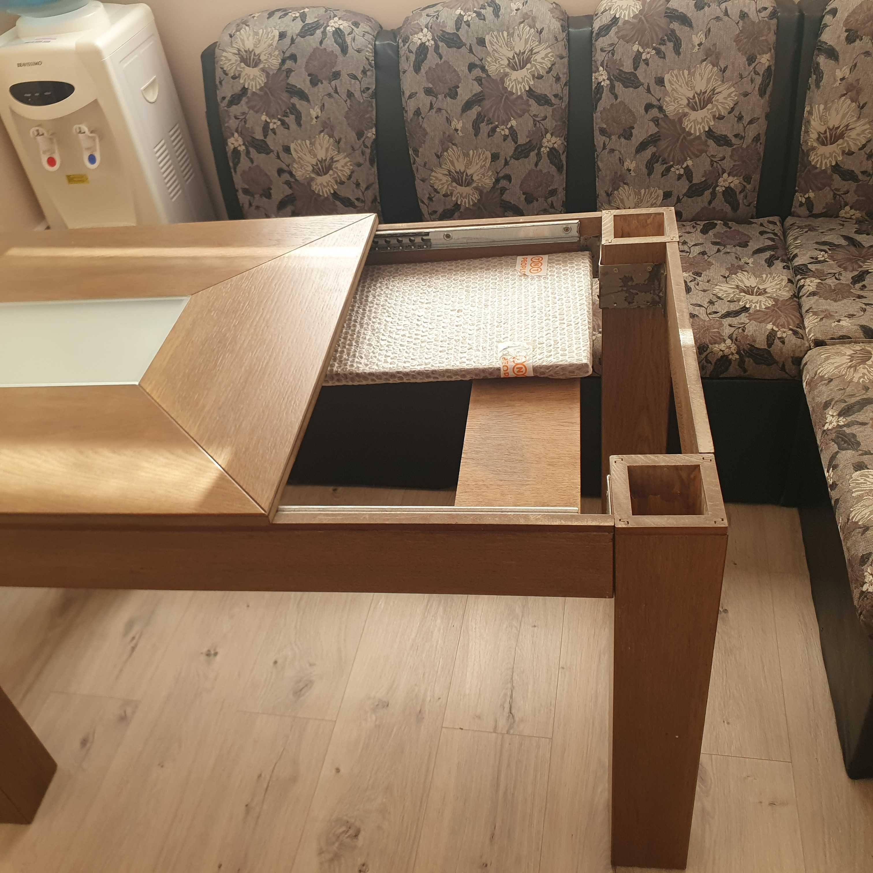 Кухненска маса цвят орех