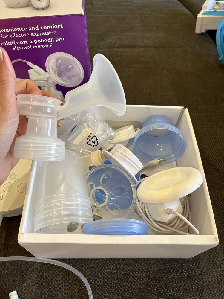 Помпа за кърма на philips avent easy comfort