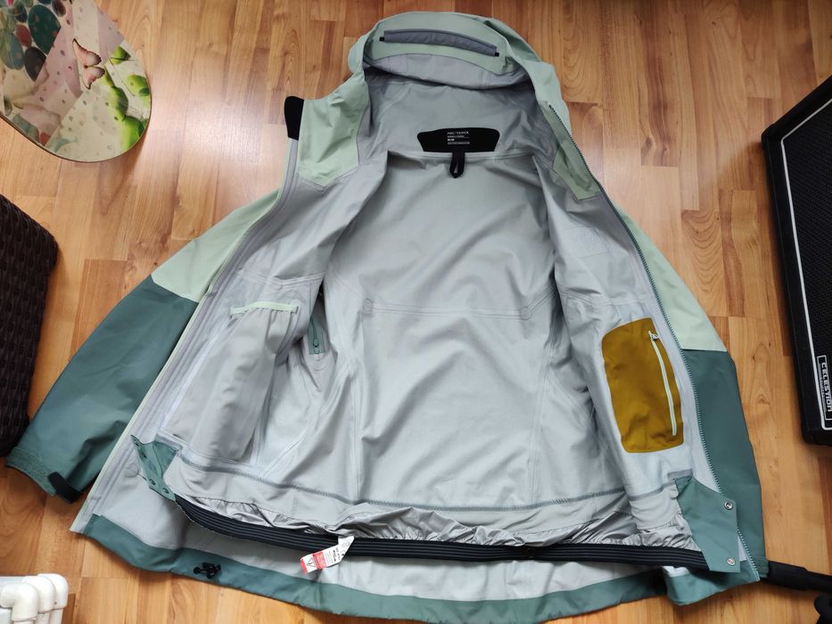 Jacheta Hardshell Dama Snowboard/Schi Arc’teryx Sentinel AR