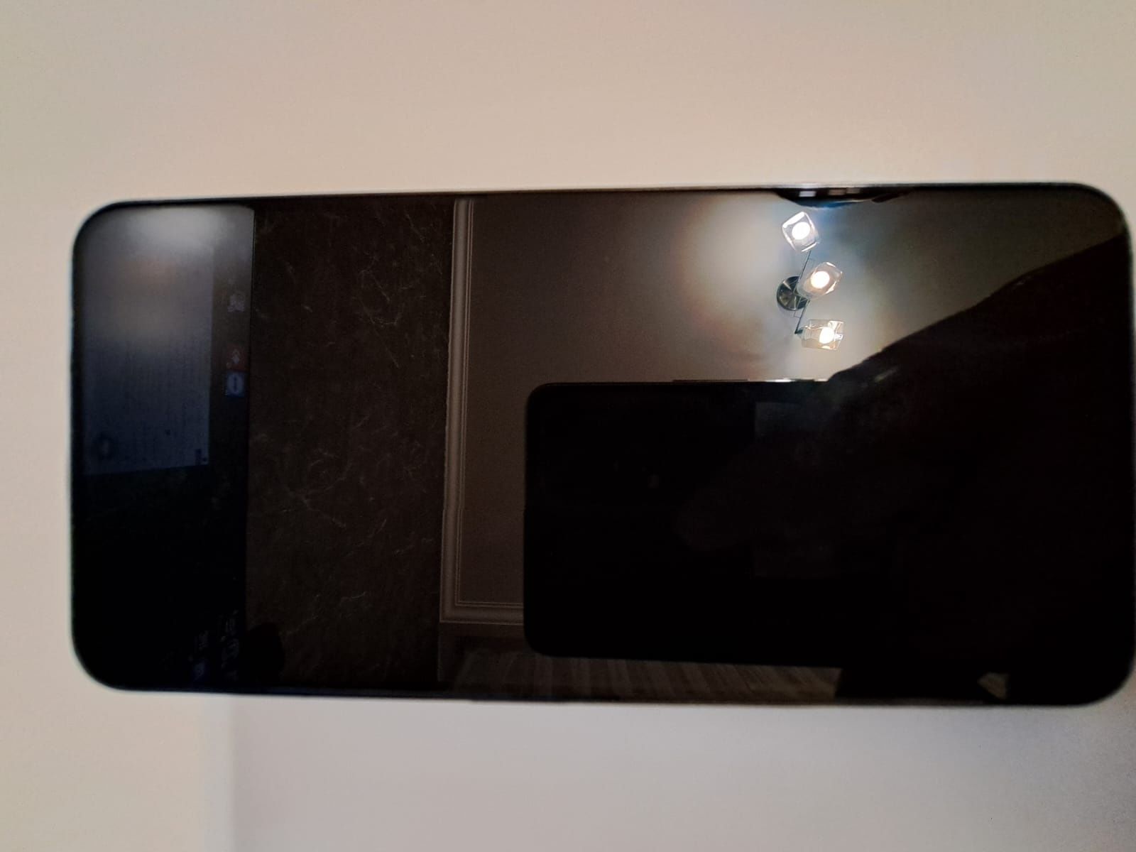 Продается Samsung Galaxy S22