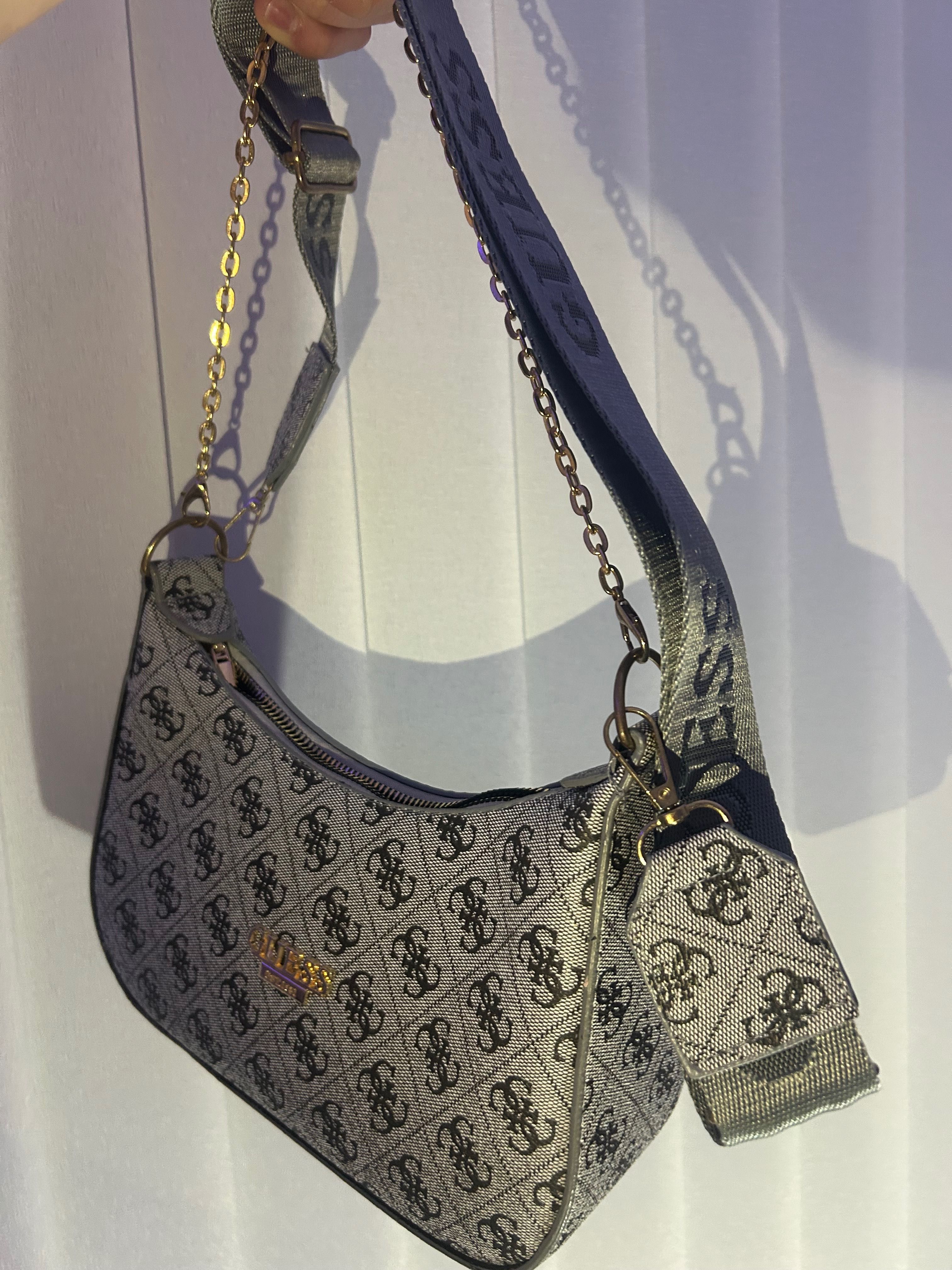 Дамска чанта Guess