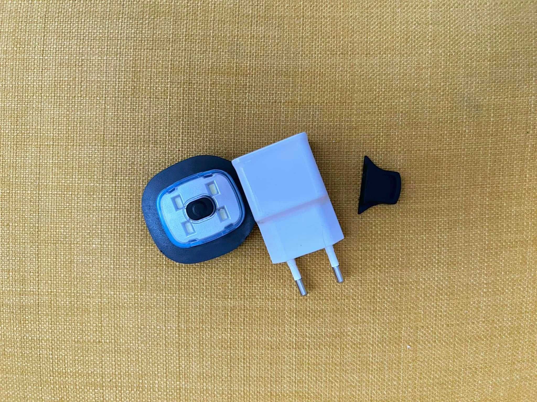 Унисекс шапка с подвижно вградено фенерче, в два цвята, USB зареждане,