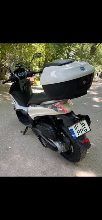 Piaggio Beverly 350 Sport Touring