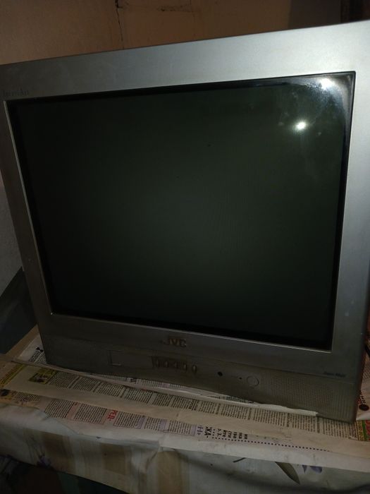 Продам телевизор