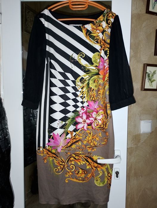 Еластична рокля 42 размер