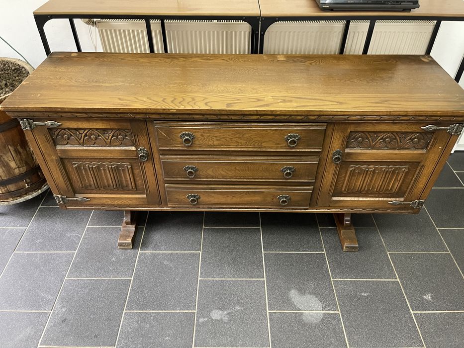 Comoda/bufet ArtDeco neoclasic neo-renaissance perioada interbelica