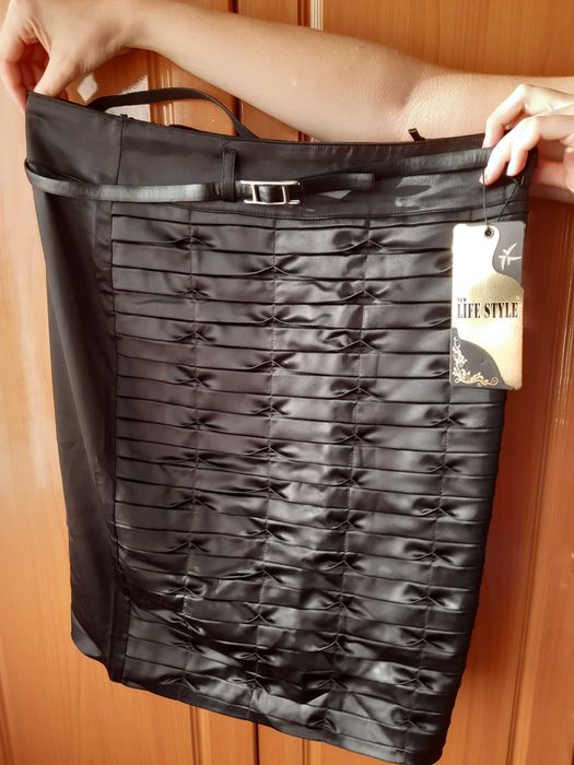 Продаю новые Юбки-2500