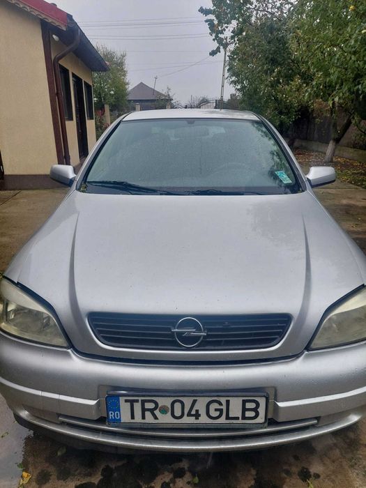 Vând Opel Astra G