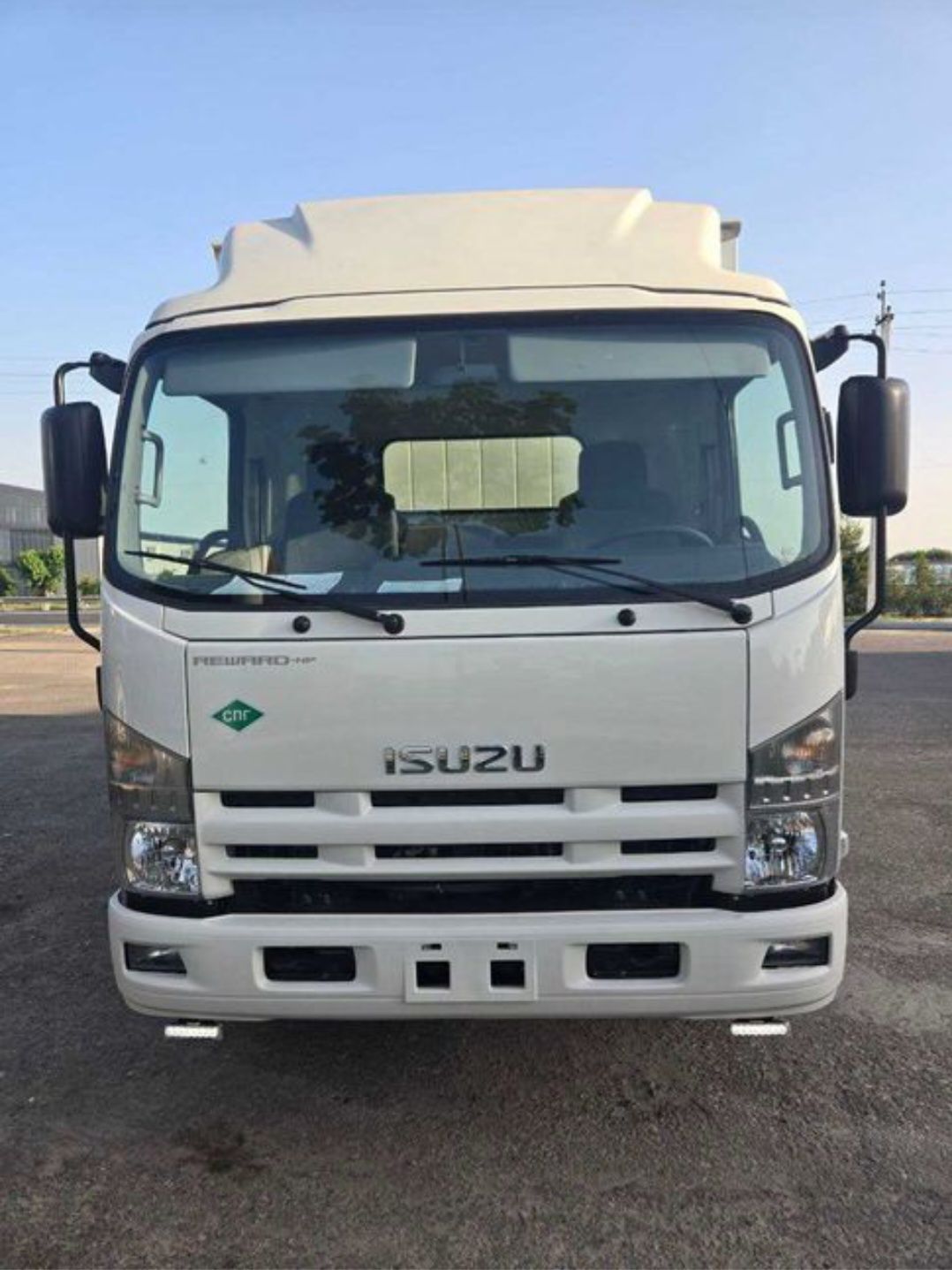 Yuk tashish xizmati isuzu 5 Т. Исузу Йук ташиш хизмати