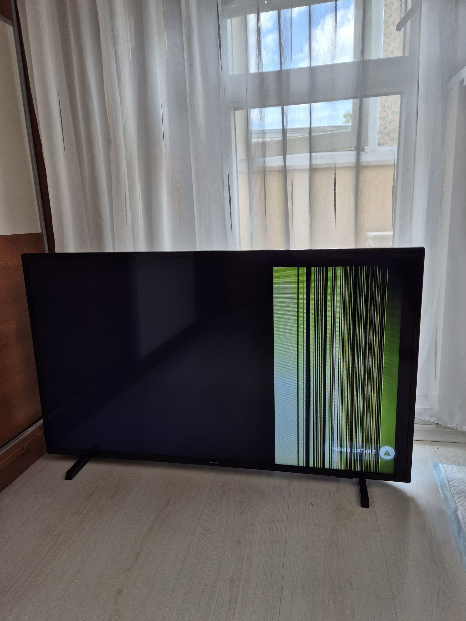 PHILIPS 43" за части/ здрава платка