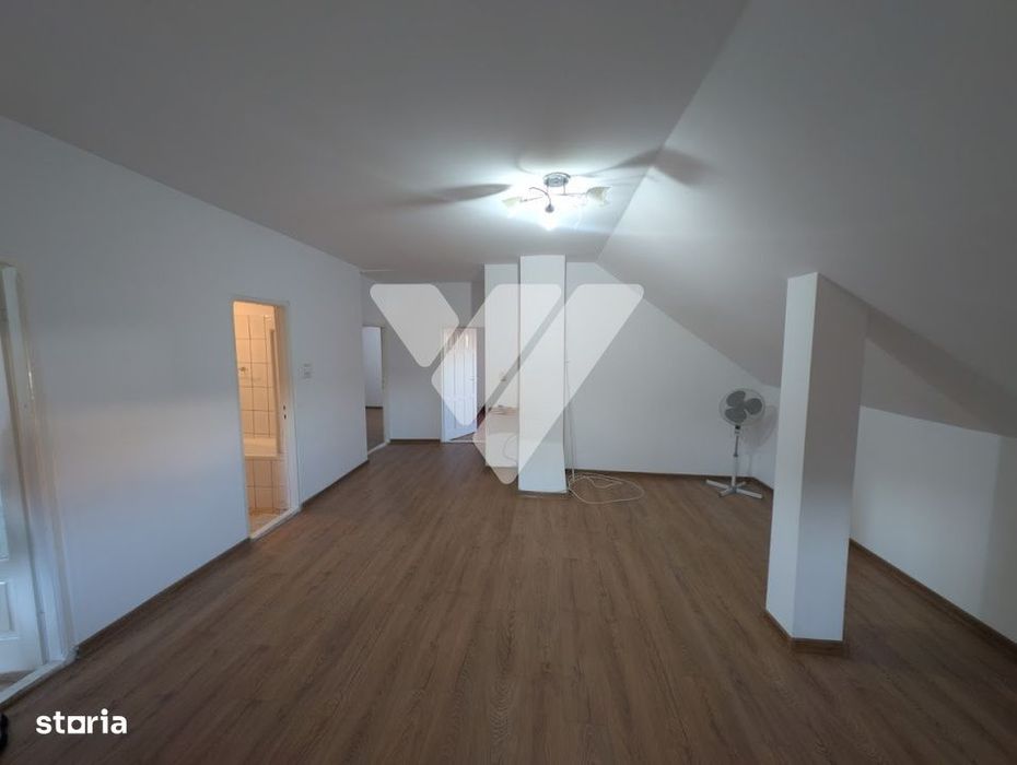 Apartament tip masarda 3 camere de inchiriat