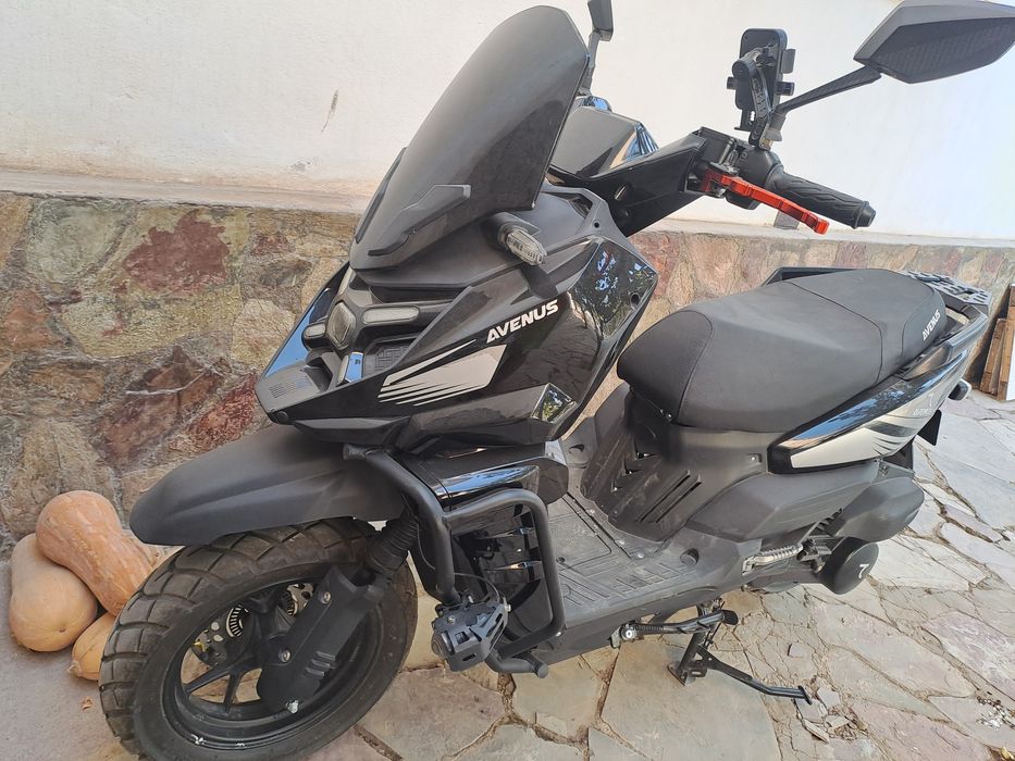 Skuter Tank 3 benzin kelishamiz