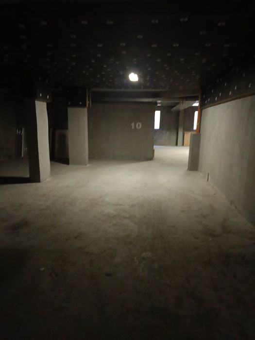 Дава се под наем Гараж / Паркомясто в Банско - 25 кв.м за 76.5 € - Снимка #1