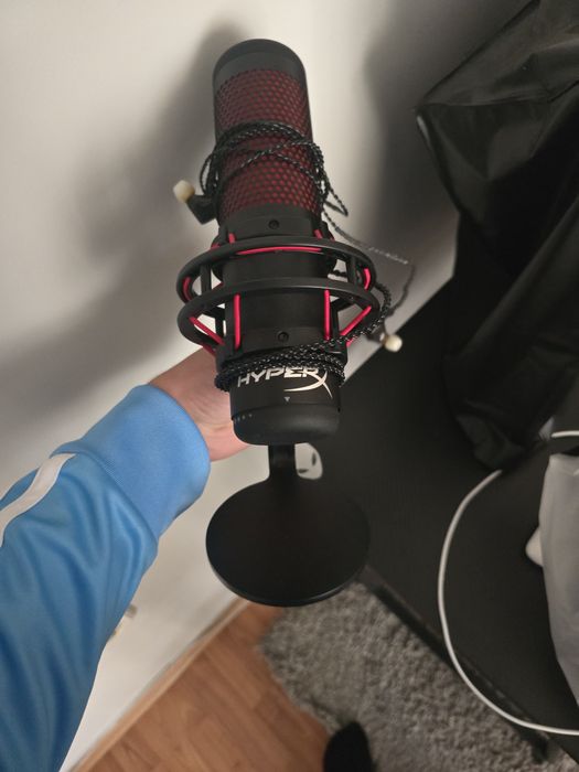 Микрофон HyperX Quadcast