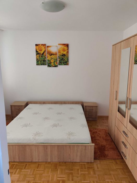 Direct Proprietar inchiriez, central (Universitate), apt 2 camere